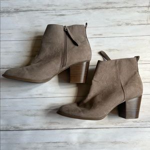 2 FOR $25 SALE!! *ADD TO BUNDLE* Taupe Brown/Gray Booties